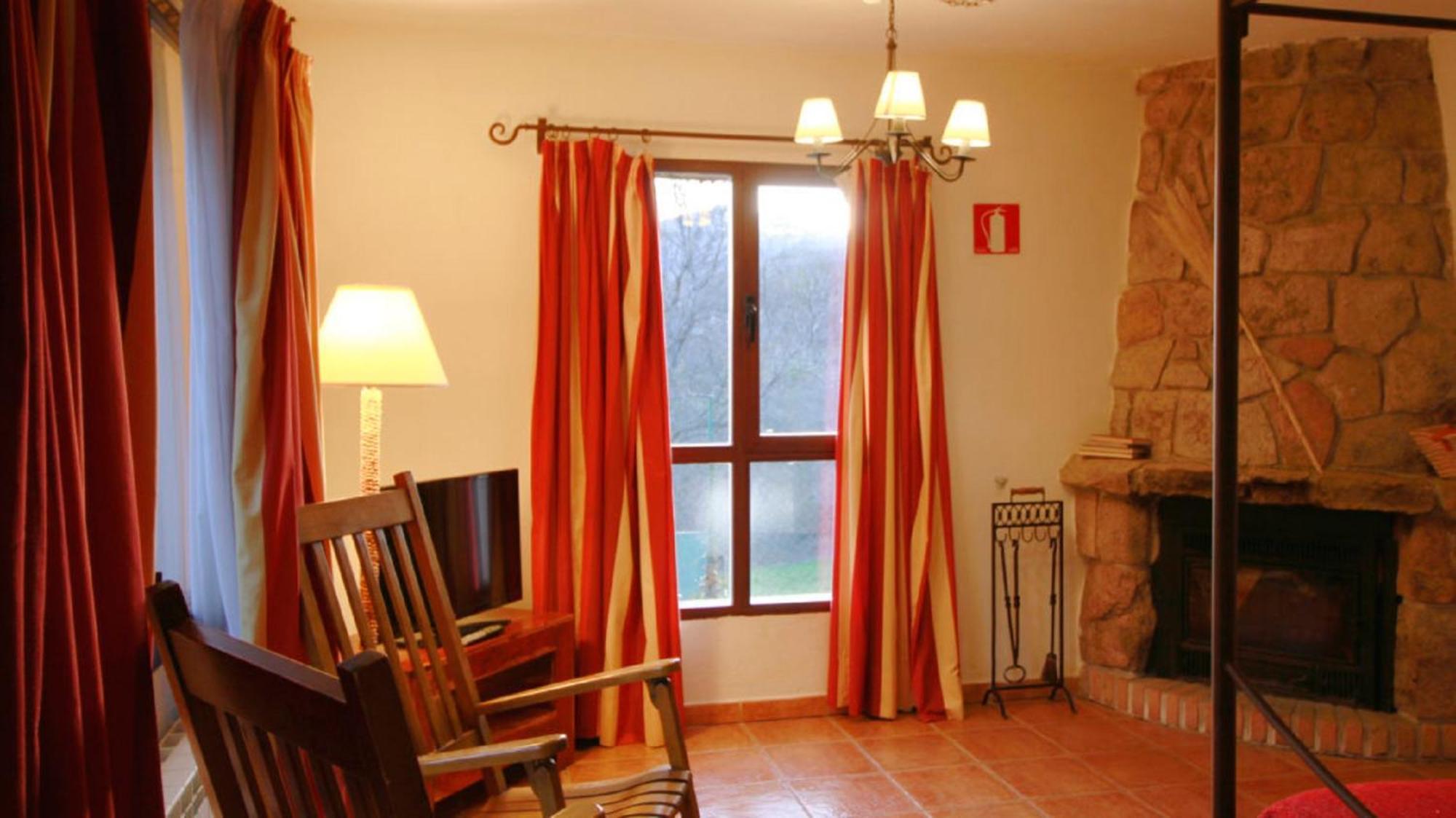 Casona De Navalmedio Hotel Cercedilla Bilik gambar